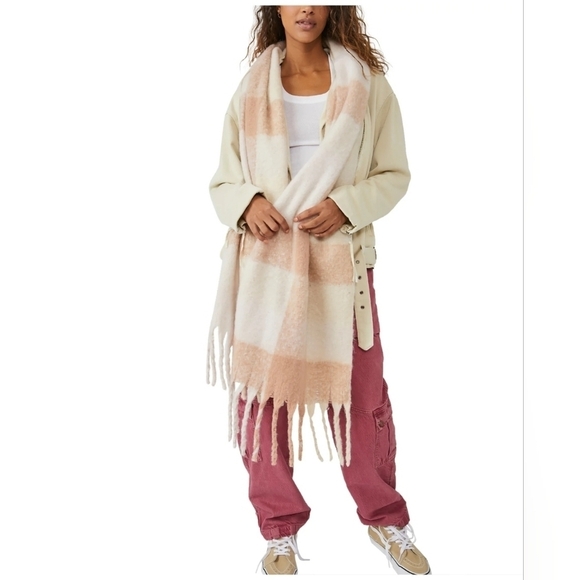 Free People Homecoming plaid blanket scarf One size 70"×18" - Picture 9 of 10